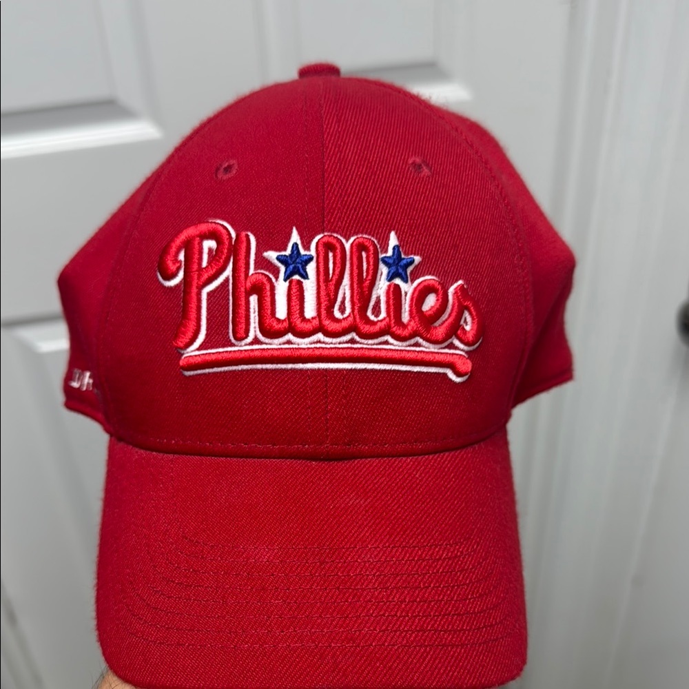 Nike Red Phillies Cap